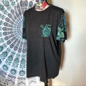 🐇Gray T-Shirt with Palm Tree Sleeves & Pocket